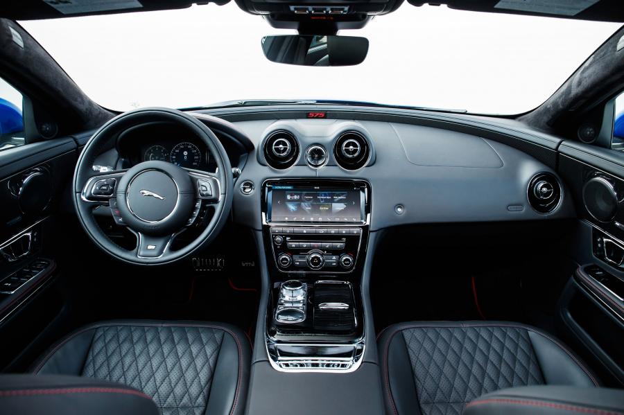 Торпедо Jaguar XJR575 (X351) 2017 года  (WW) (фото 31 из 46)